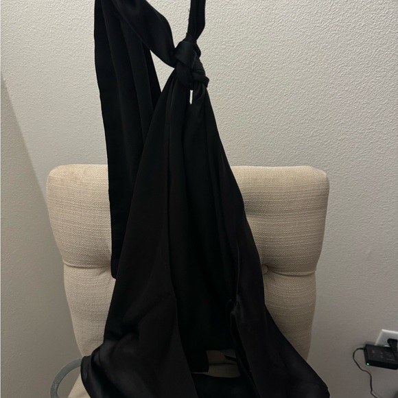 Zara Backless Silk Black Top - Picture 3 of 3